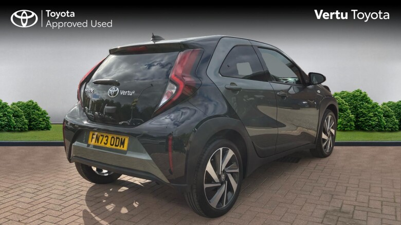 Toyota Aygo X 1.0 VVT-i Edge 5dr Petrol Hatchback